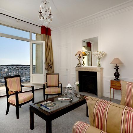 Pavillon Henri IV Hotel Restaurant Gastronomique Terrasse Saint-Germain-en-Laye ภายนอก รูปภาพ