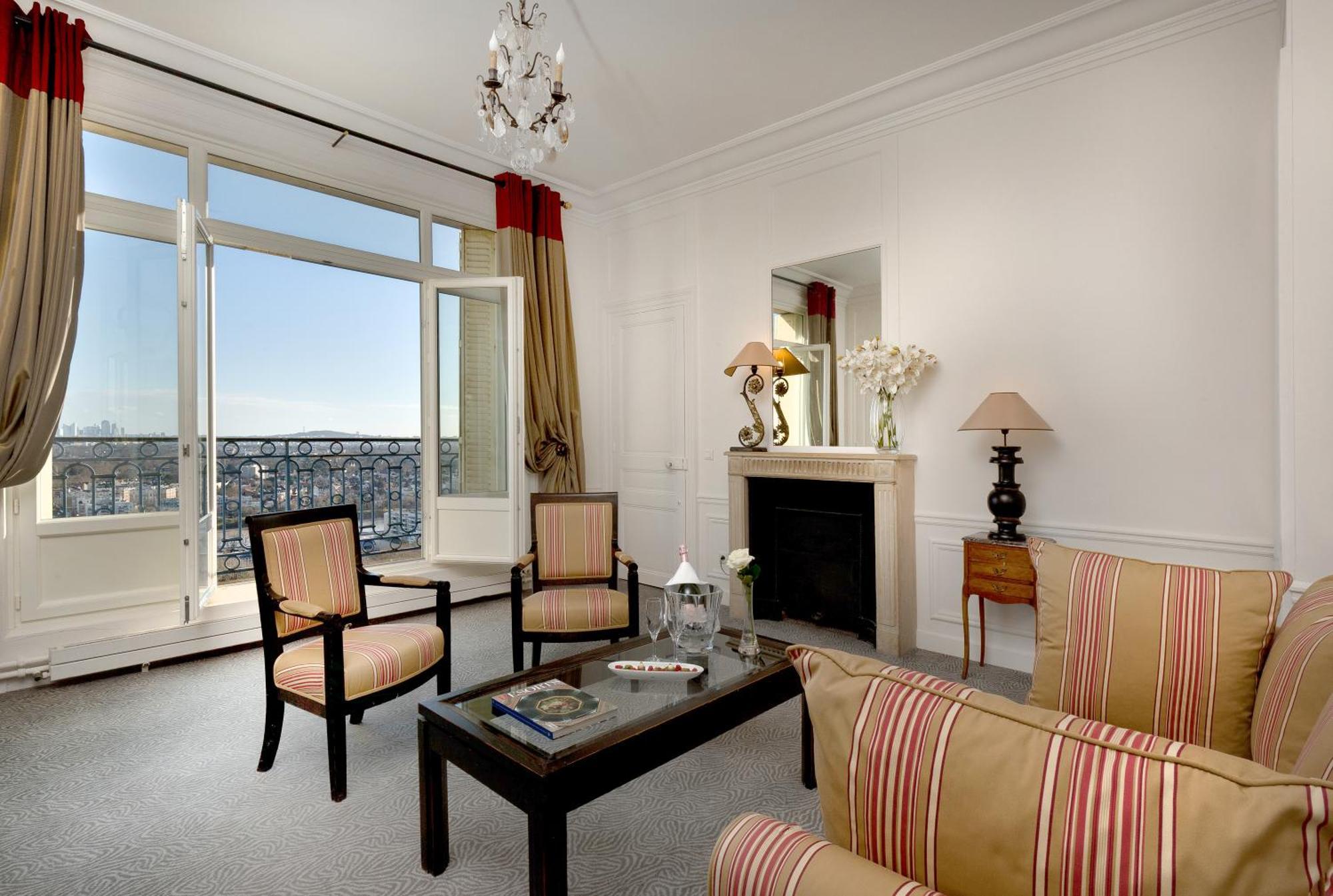 Pavillon Henri IV Hotel Restaurant Gastronomique Terrasse Saint-Germain-en-Laye ภายนอก รูปภาพ