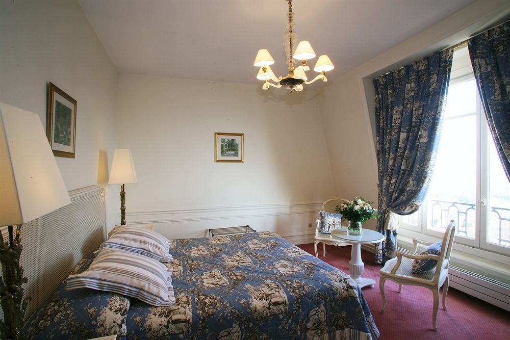 Pavillon Henri IV Hotel Restaurant Gastronomique Terrasse Saint-Germain-en-Laye ภายนอก รูปภาพ